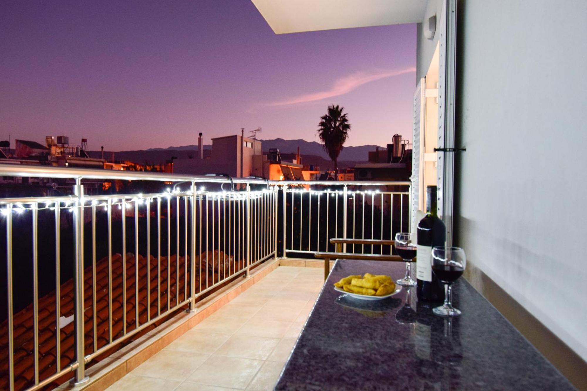 Katakis Luxury Apartment Chania  ภายนอก รูปภาพ