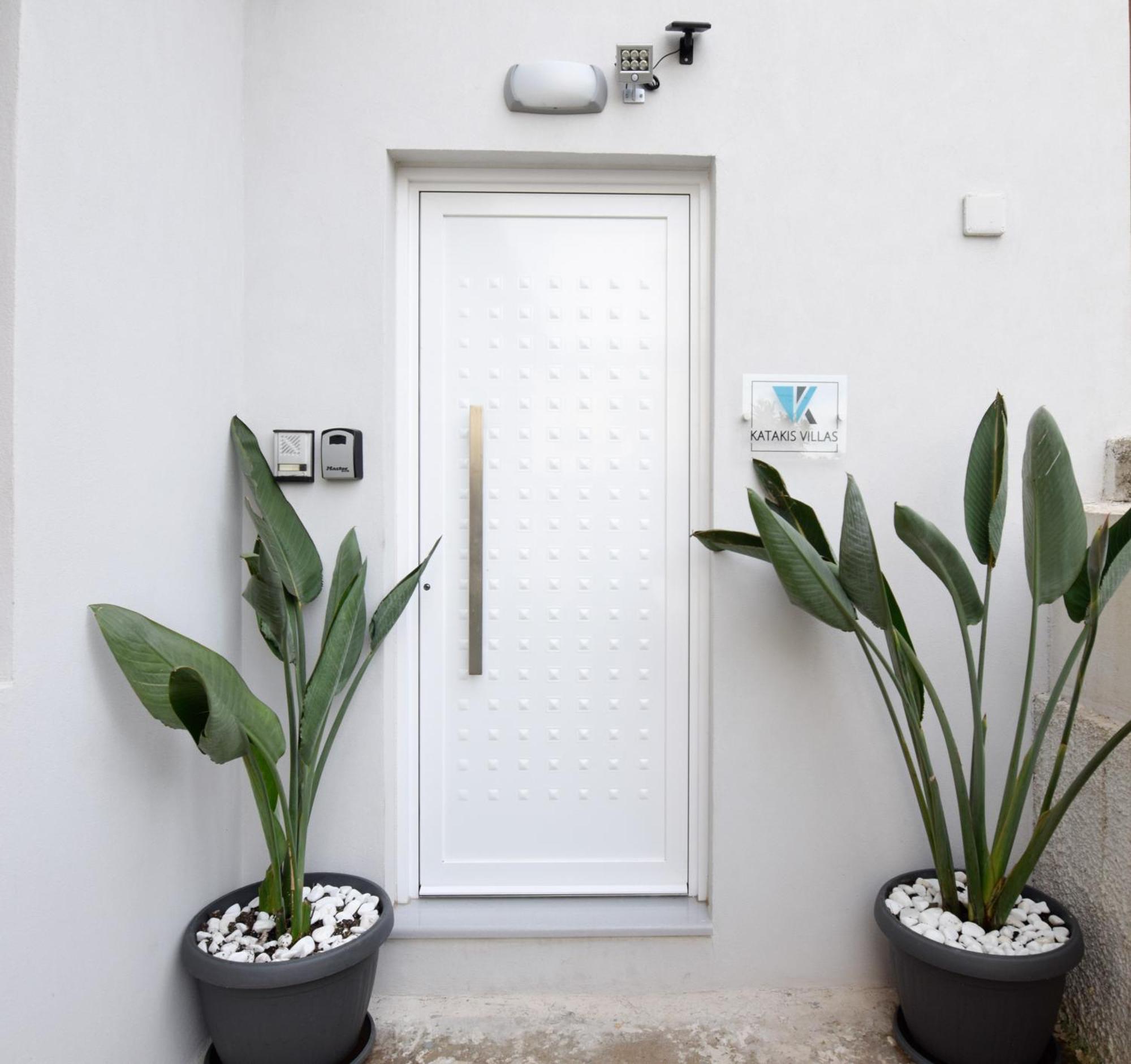 Katakis Luxury Apartment Chania  ภายนอก รูปภาพ