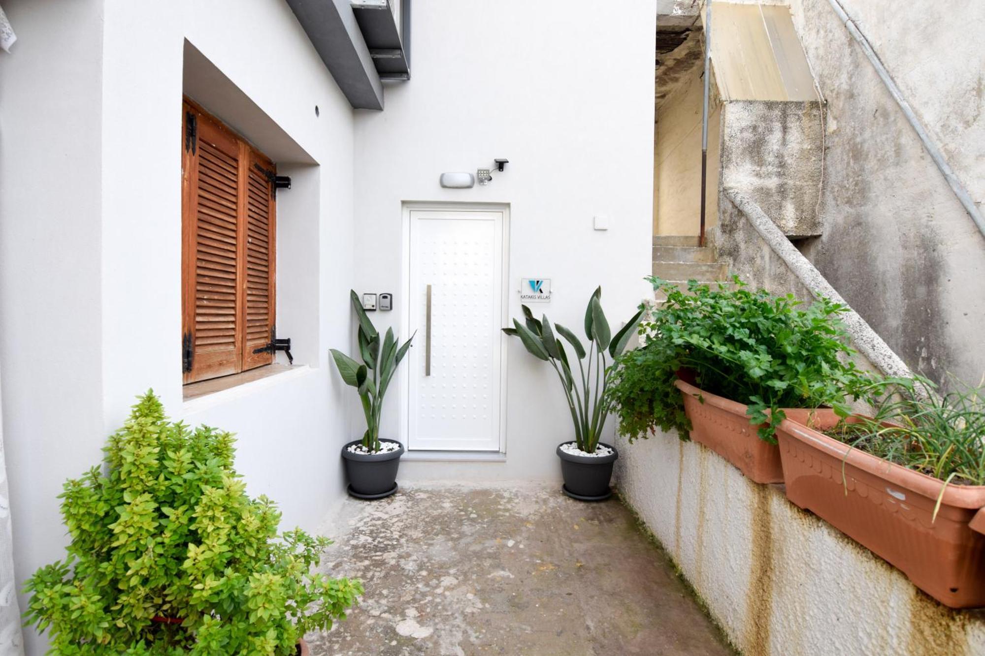 Katakis Luxury Apartment Chania  ภายนอก รูปภาพ